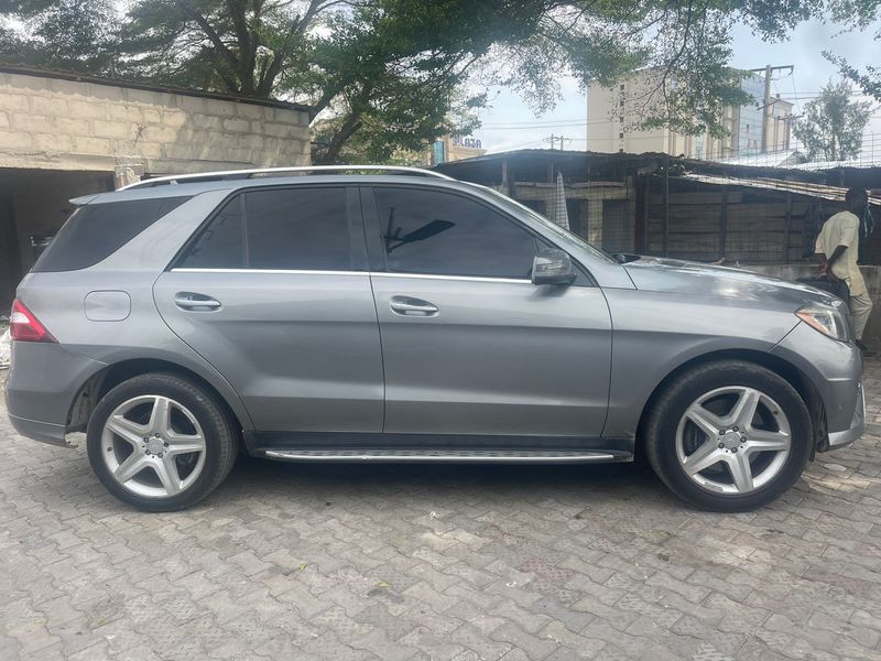 Thumbnail 5 of 2013 Mercedes-Benz ML-Class ML350